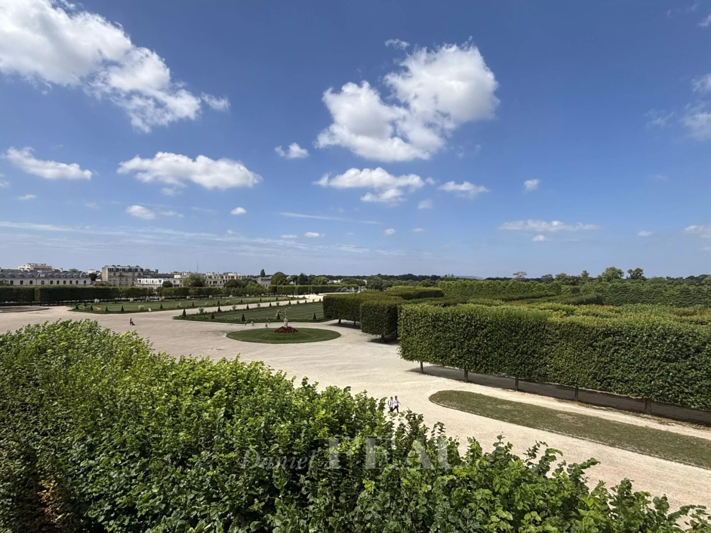 Saint-Germain-en-Laye, On the Château Park, apartment of 12 sqm
