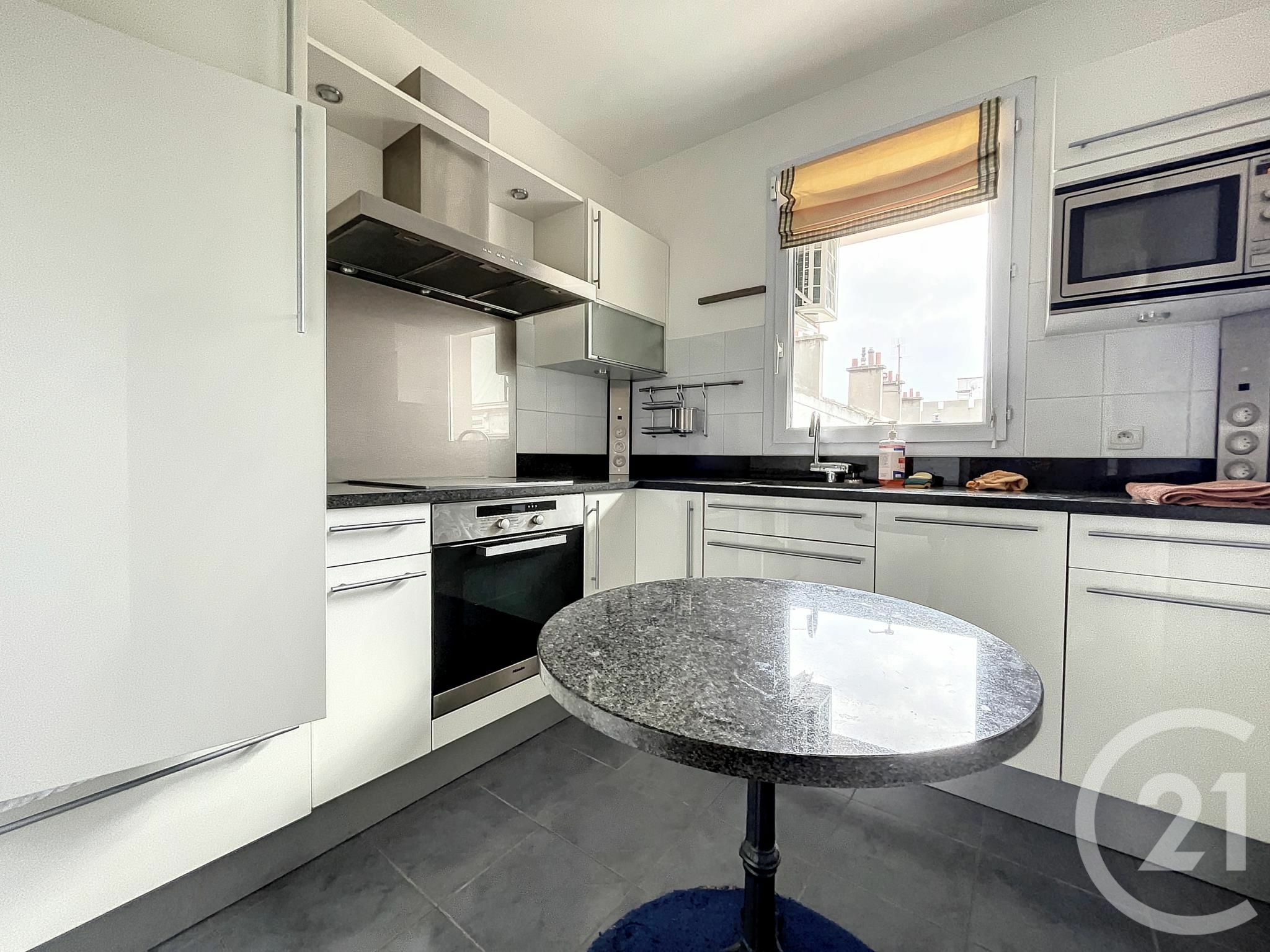 85sqm apartment for rent in Puteaux