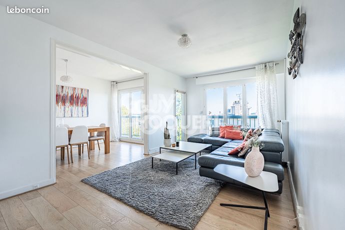 Four-room apartment in Asnières-sur-Seine (92600)