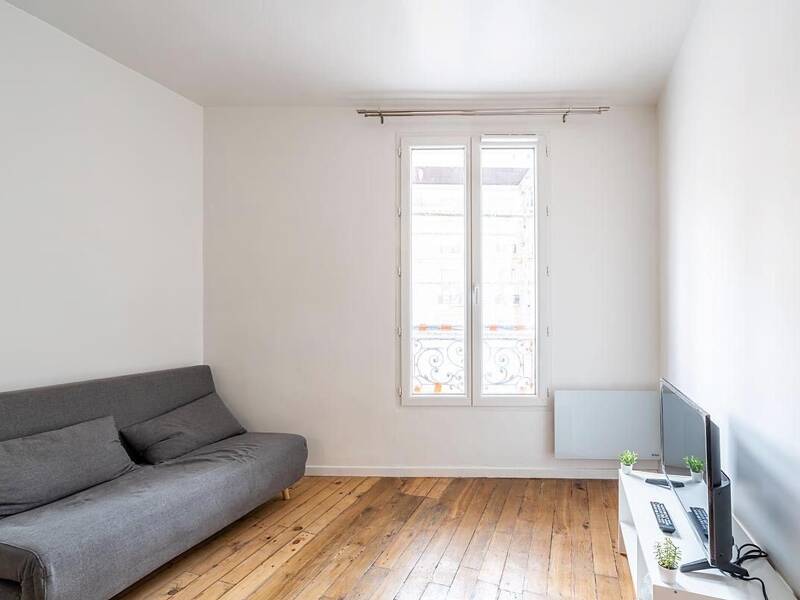 Bright 16sqm Apartment for Rent Paris 17 Clignancourt Metro