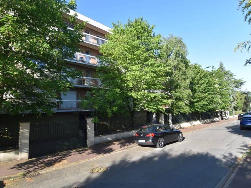 Affitto appartamento di 44 mq a LE VESINET
