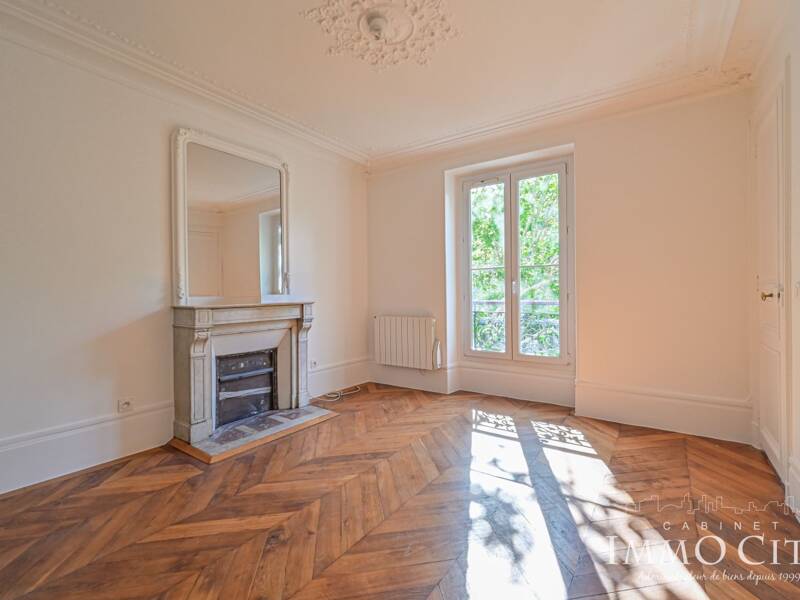 Bright T2 48sqm 4th Floor Paris 5 Boulevard Saint-Michel