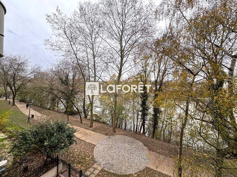 Affitto appartamento di 67 mq a LEVALLOIS PERRET
