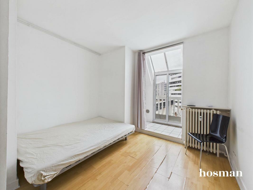 Studio 16 sqm with balcony Eiffel Tower view Paris 12th