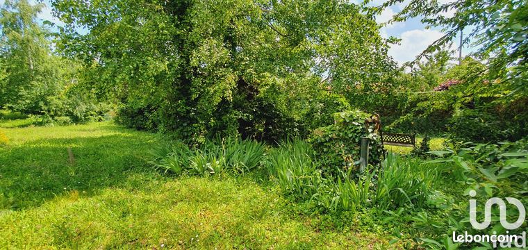 6-room house in Carrières-sur-Seine (78420)