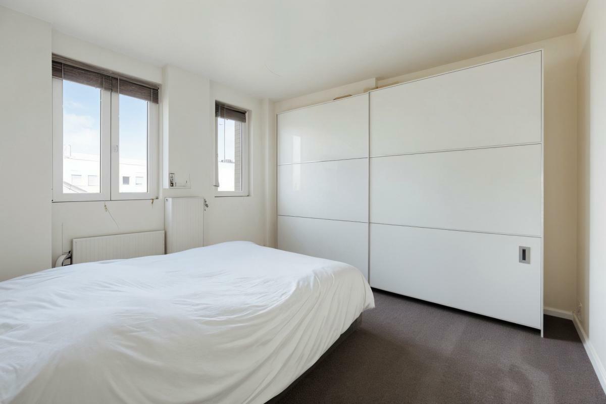 APPARTEMENT 3/4 PIÈCES TRAVERSANT SUD-EST – 6ÈME ÉTAGE – CAVE – PARKING EN SURFACE