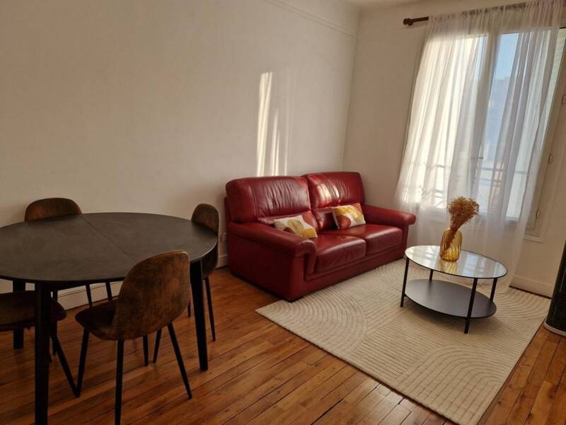Renovated 1-Bedroom Apartment 38 sqm in Downtown Colombes 92700