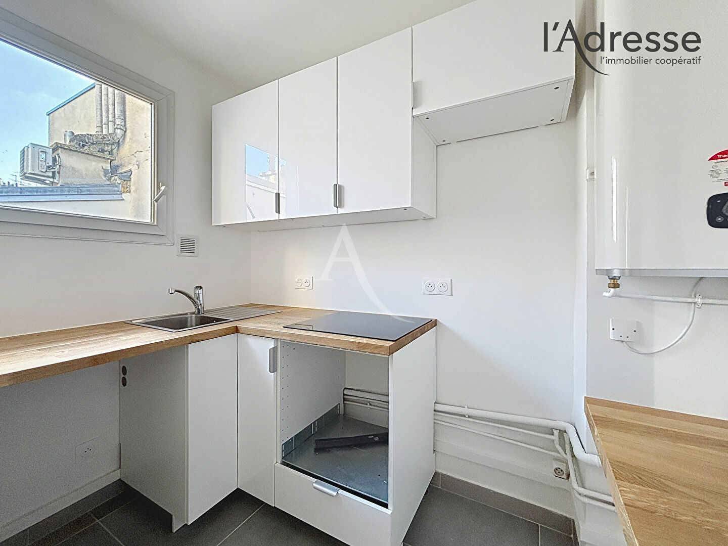Suresnes Center - 3-Room Apartment 53sqm - Charm of the Old