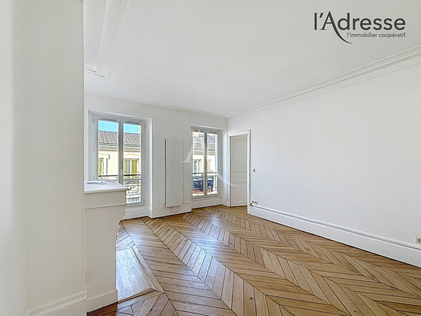 Suresnes Center - 3-Room Apartment 53sqm - Charm of the Old