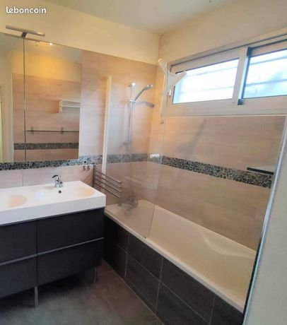 Furnished shared room – Bois-Colombes – Ideal for internships, apprenticeships, or short-term assignments
