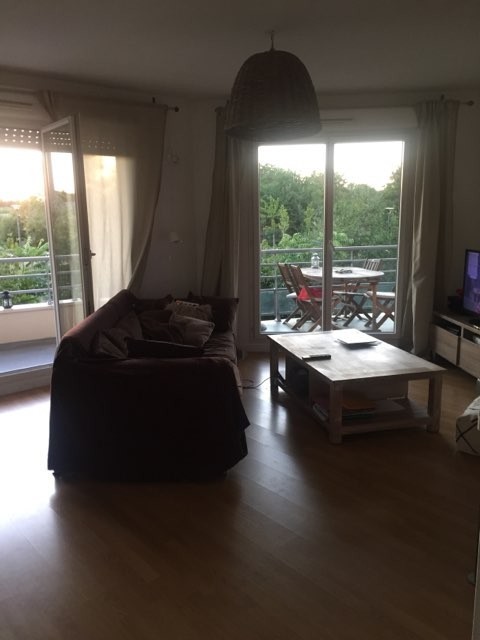 Appart T3 64m2 avec balcon à Creteil Pointe du Lac