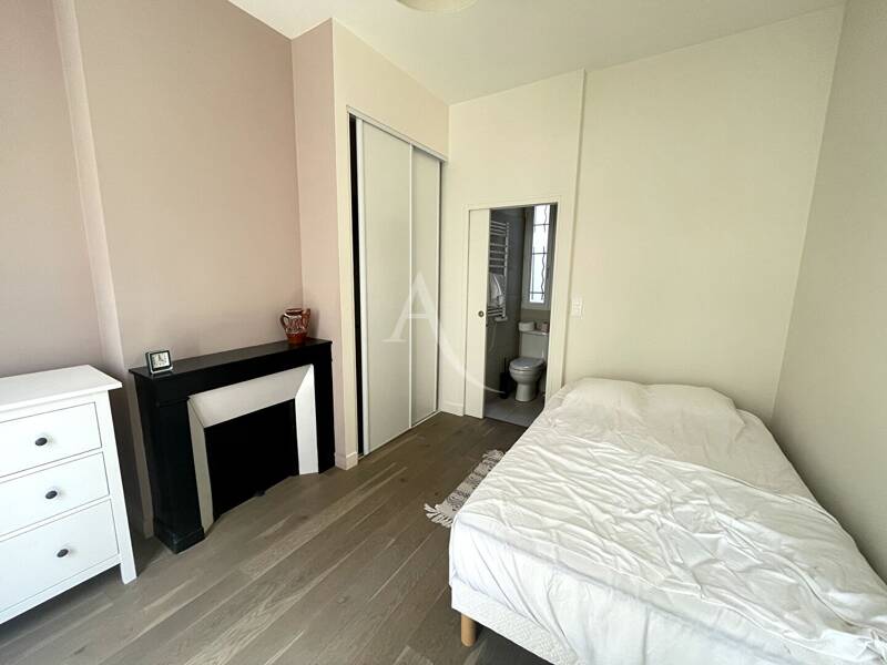 Location appartement de 26m2 à PARIS 18