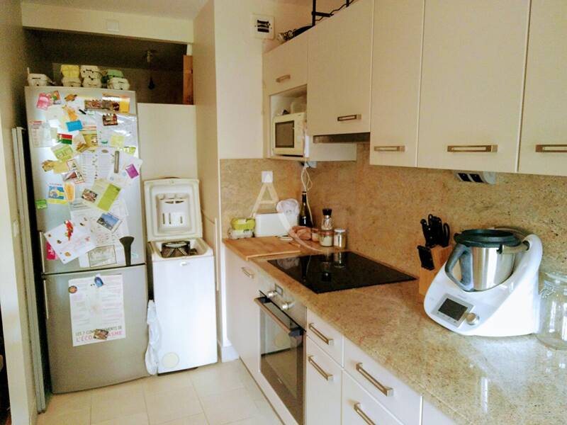 Location appartement de 50m2 à PARIS 10