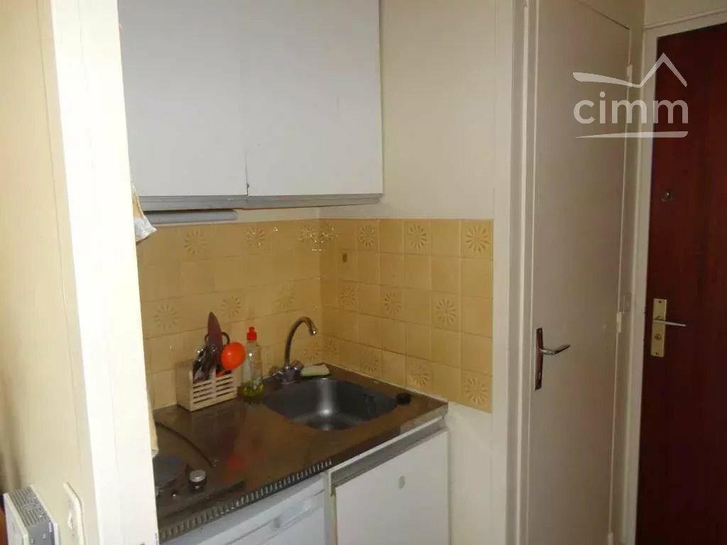 A LOUER, ANTONY, appartement STUDIO de 23 M2 et parking