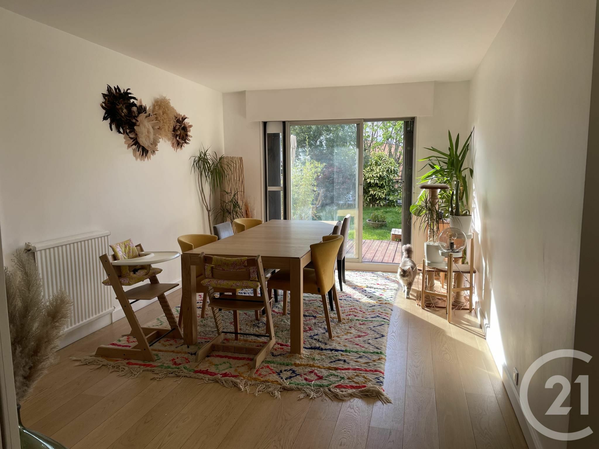 Sale apartment of 126 sqm in MONTREUIL