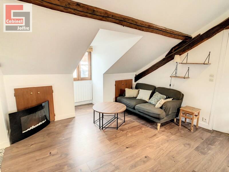27sqm apartment for rent in Fontainebleau