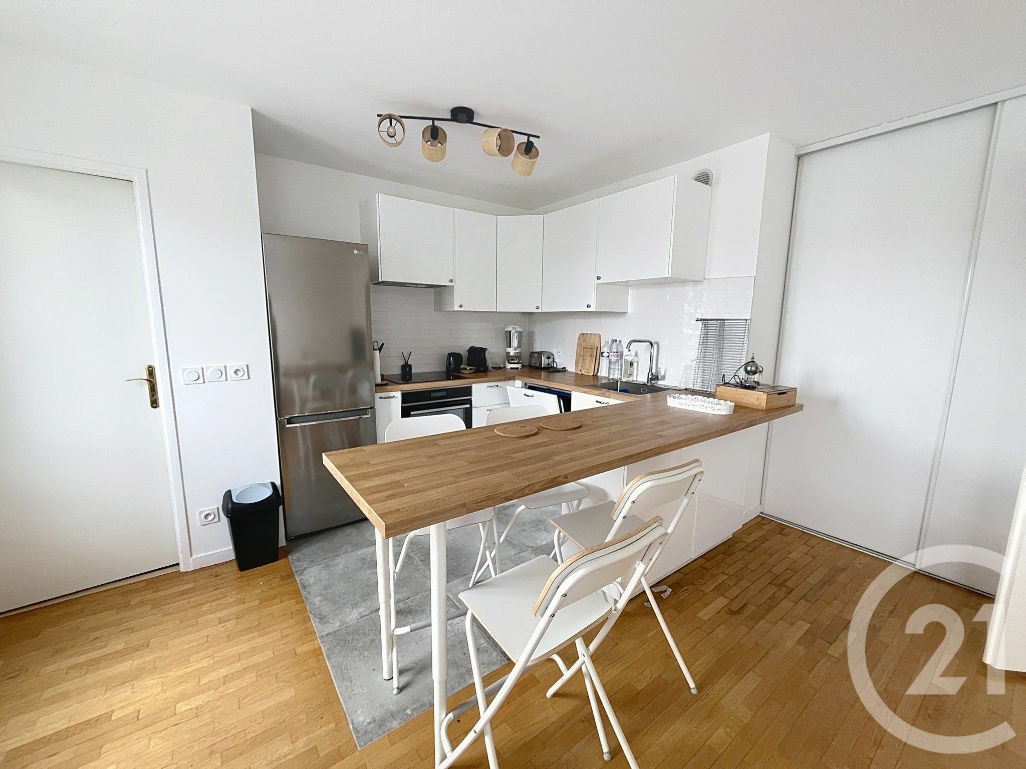 Location appartement de 45m2 à NANTERRE