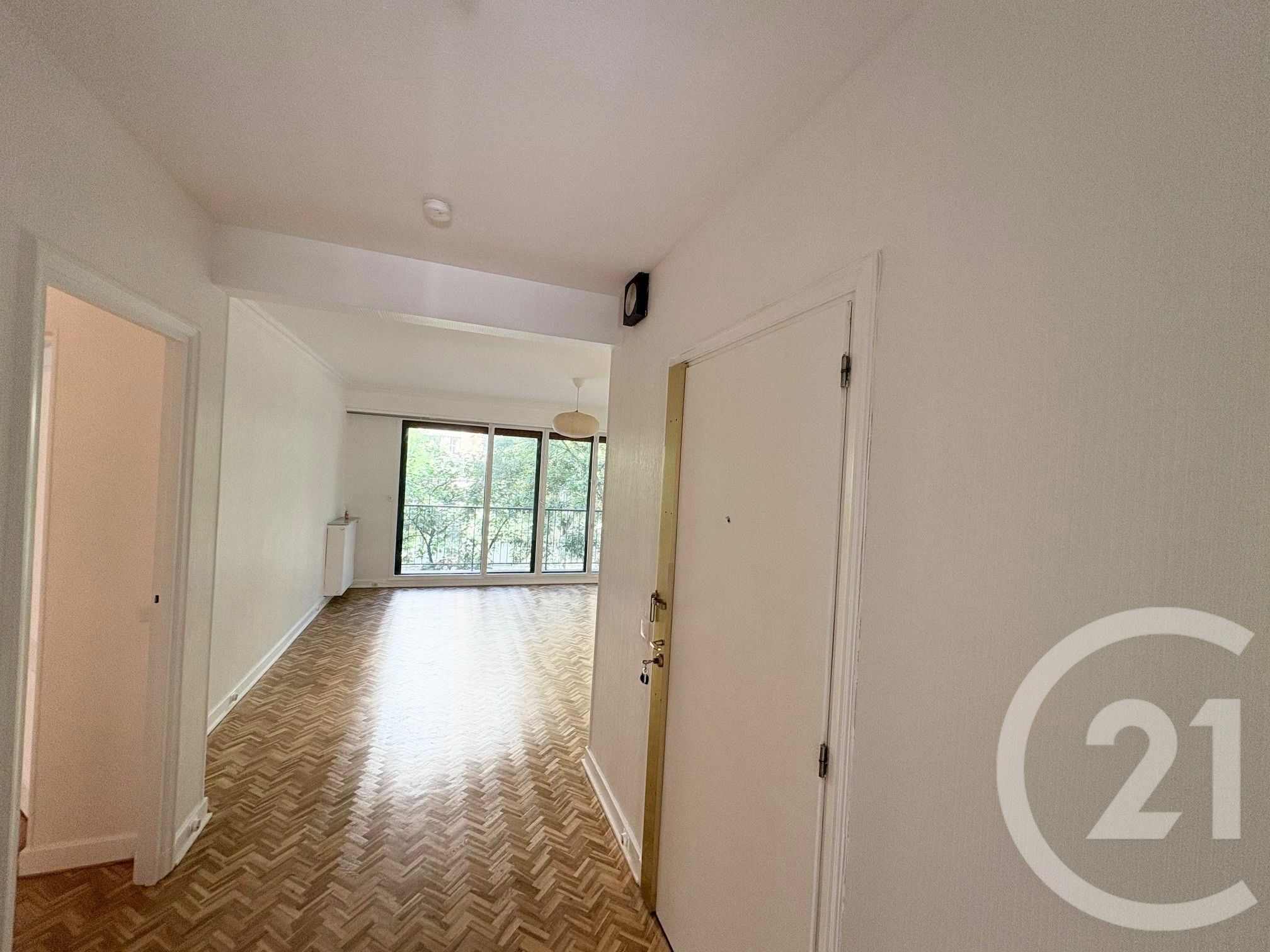 Location appartement de 79m2 à PARIS 16