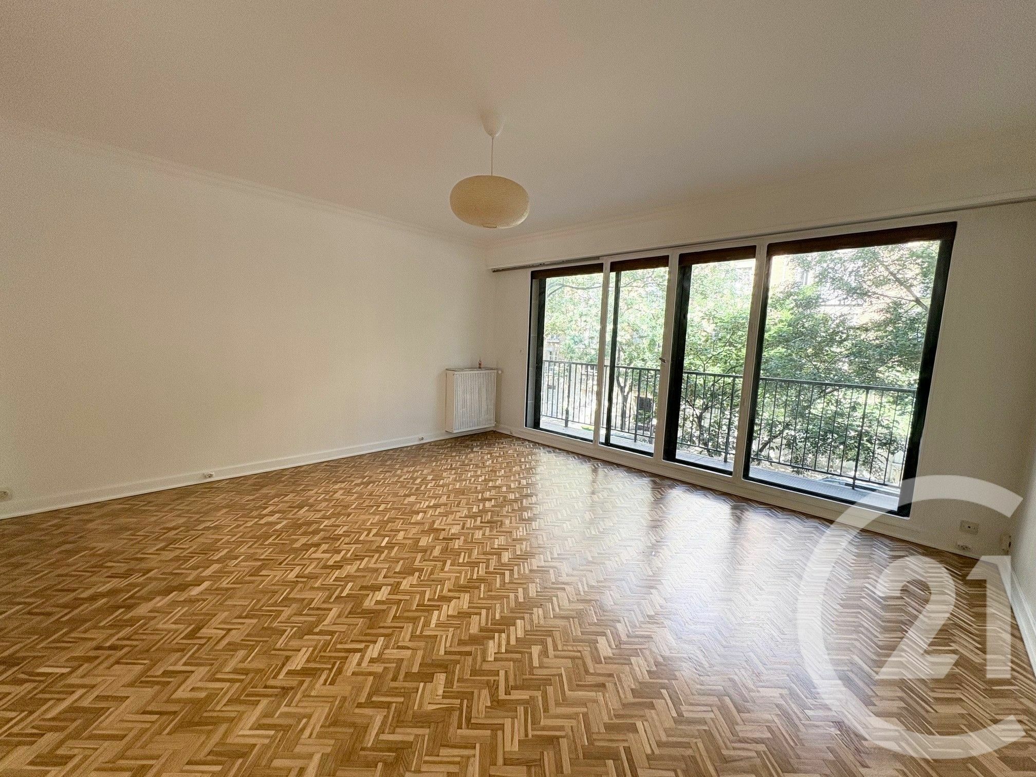 Location appartement de 79m2 à PARIS 16