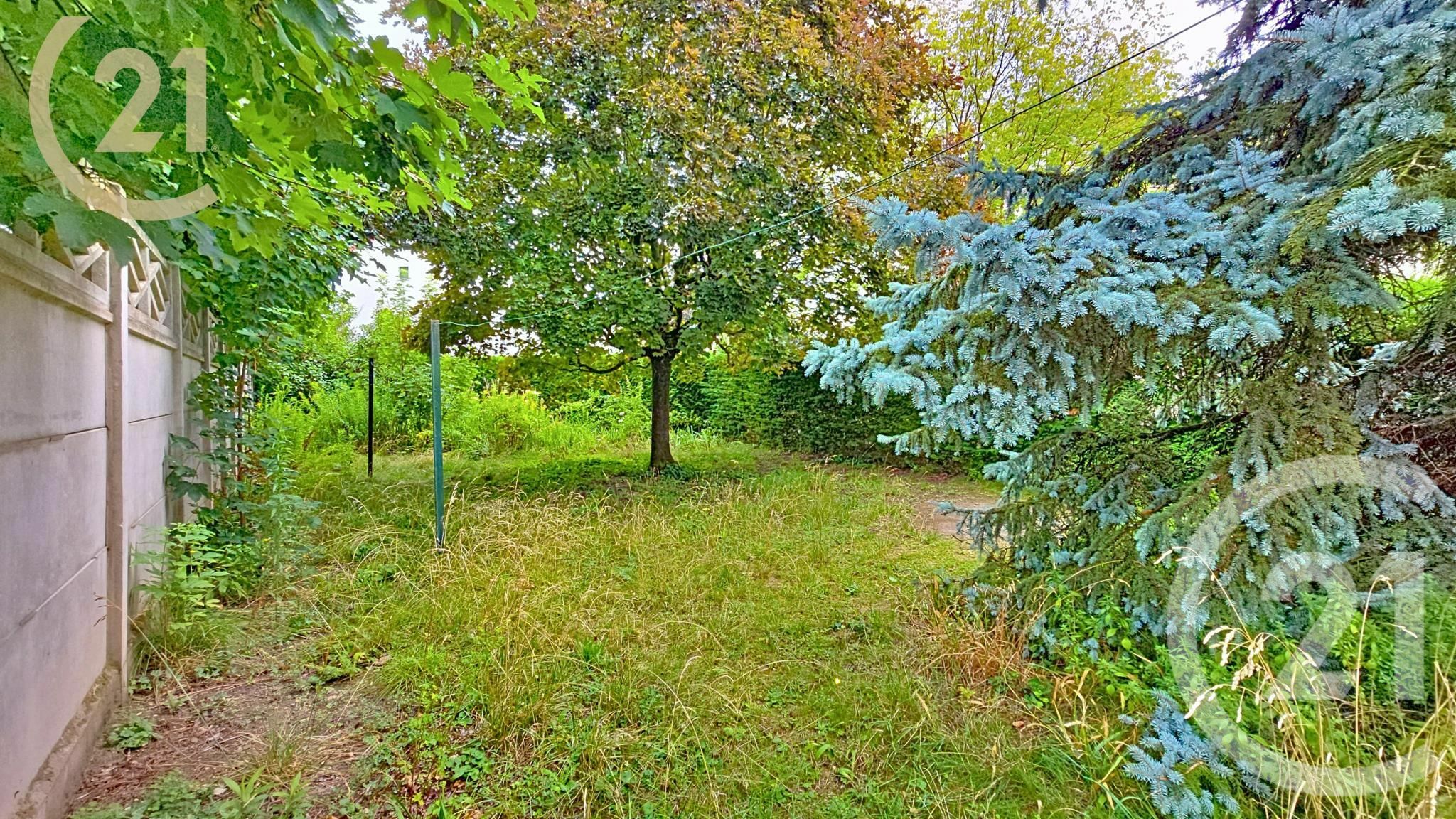 Vendita di una casa di 101 mq a HOUILLES