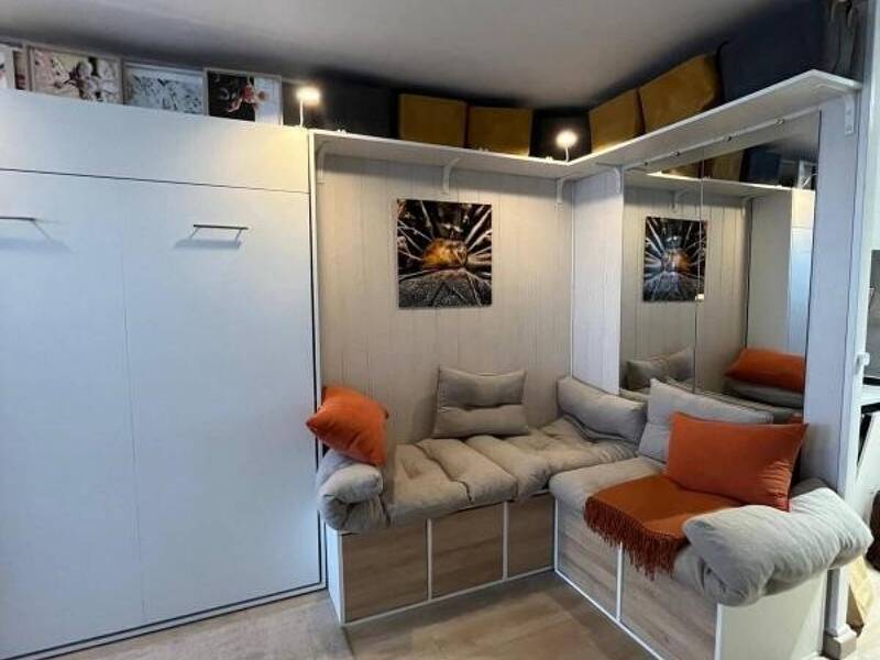 27 sqm apartment for rent in PARIS 18