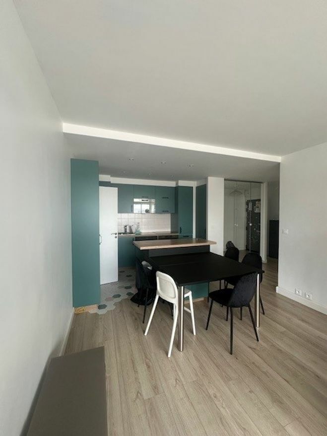 Affitto appartamento di 70 mq a PARIGI 12