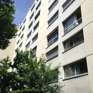 Location studio 28m² avec parking à Paris 10 Colonel Fabien