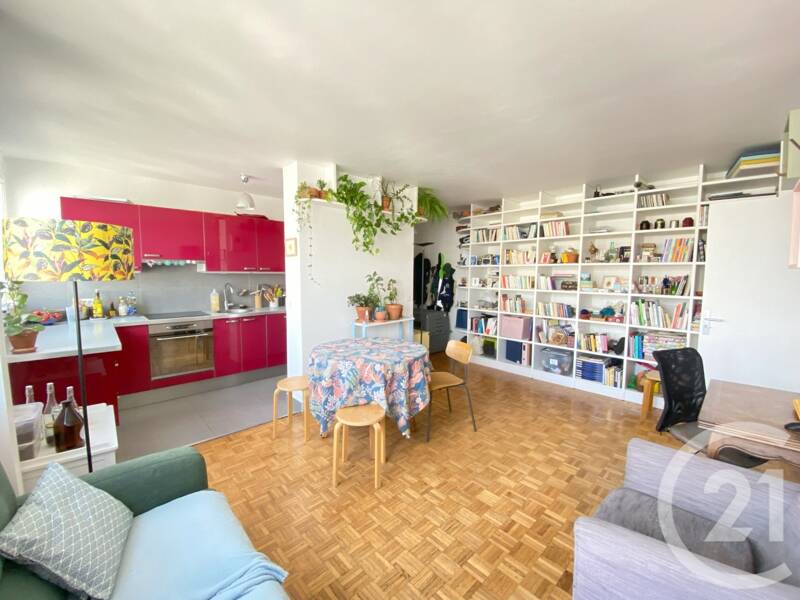 T2 meublé 42m² dernier étage Paris 13 proche Parc Montsouris