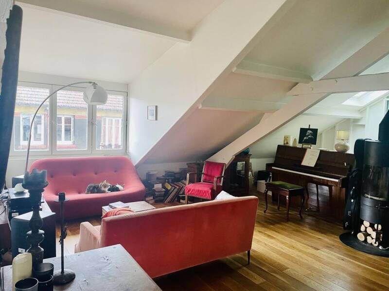 Rental apartment of 84sqm in LES LILAS