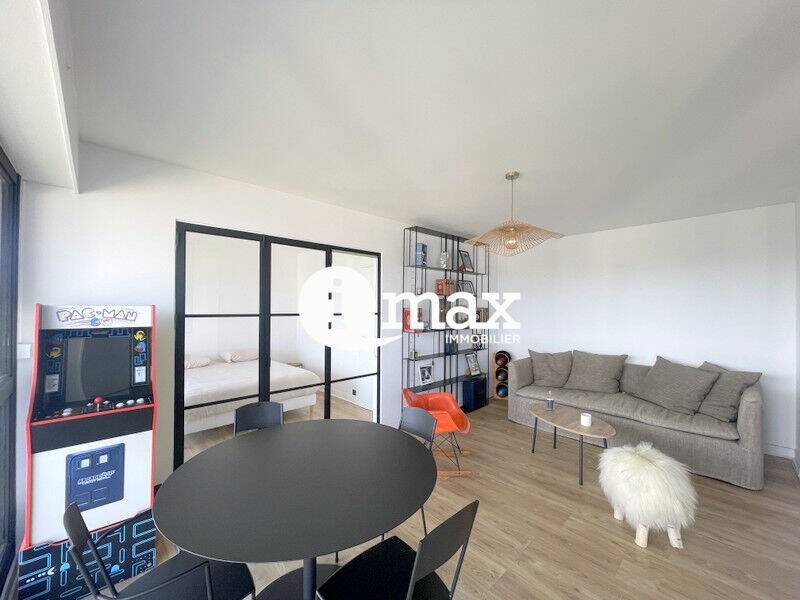 Location appartement de 42m2 à COURBEVOIE