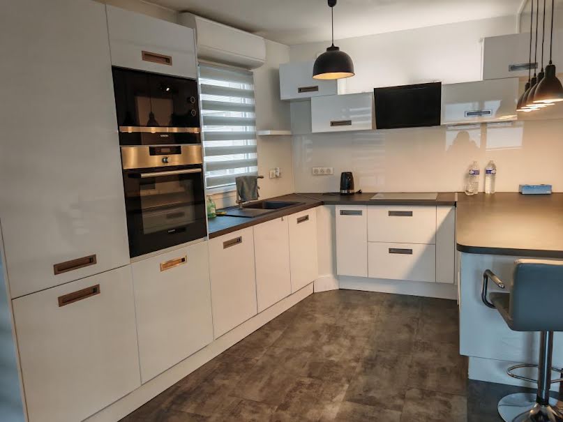 Location meublée appartement 3 pièces 67 m2