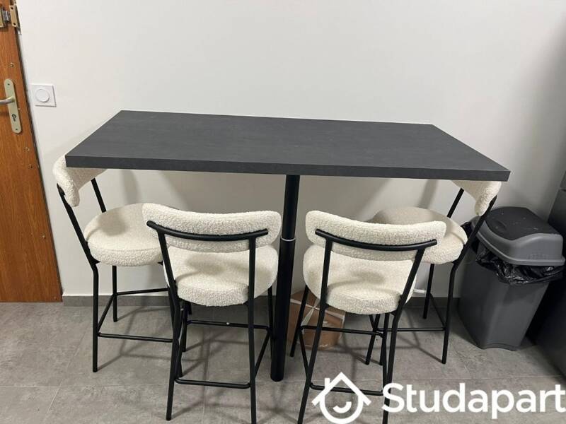 Location appartement de 11m2 à MASSY