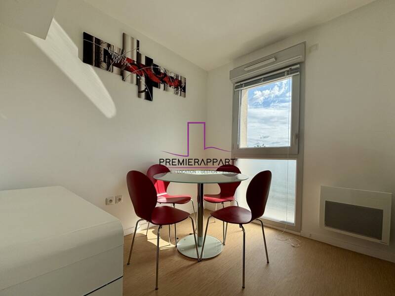 43 sqm apartment for rent in SARTROUVILLE