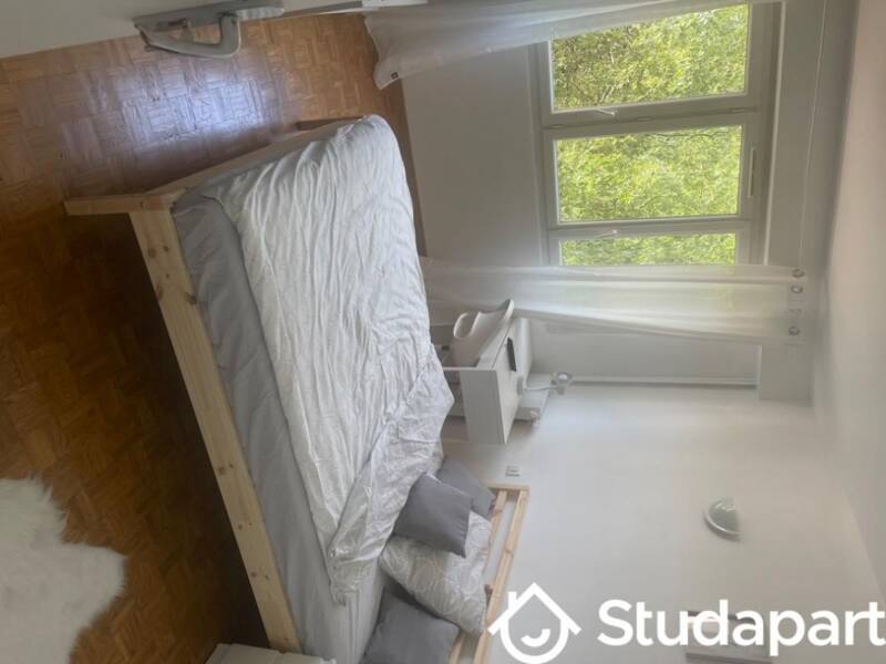 Location appartement de 10m2 à EVRY COURCOURONNES