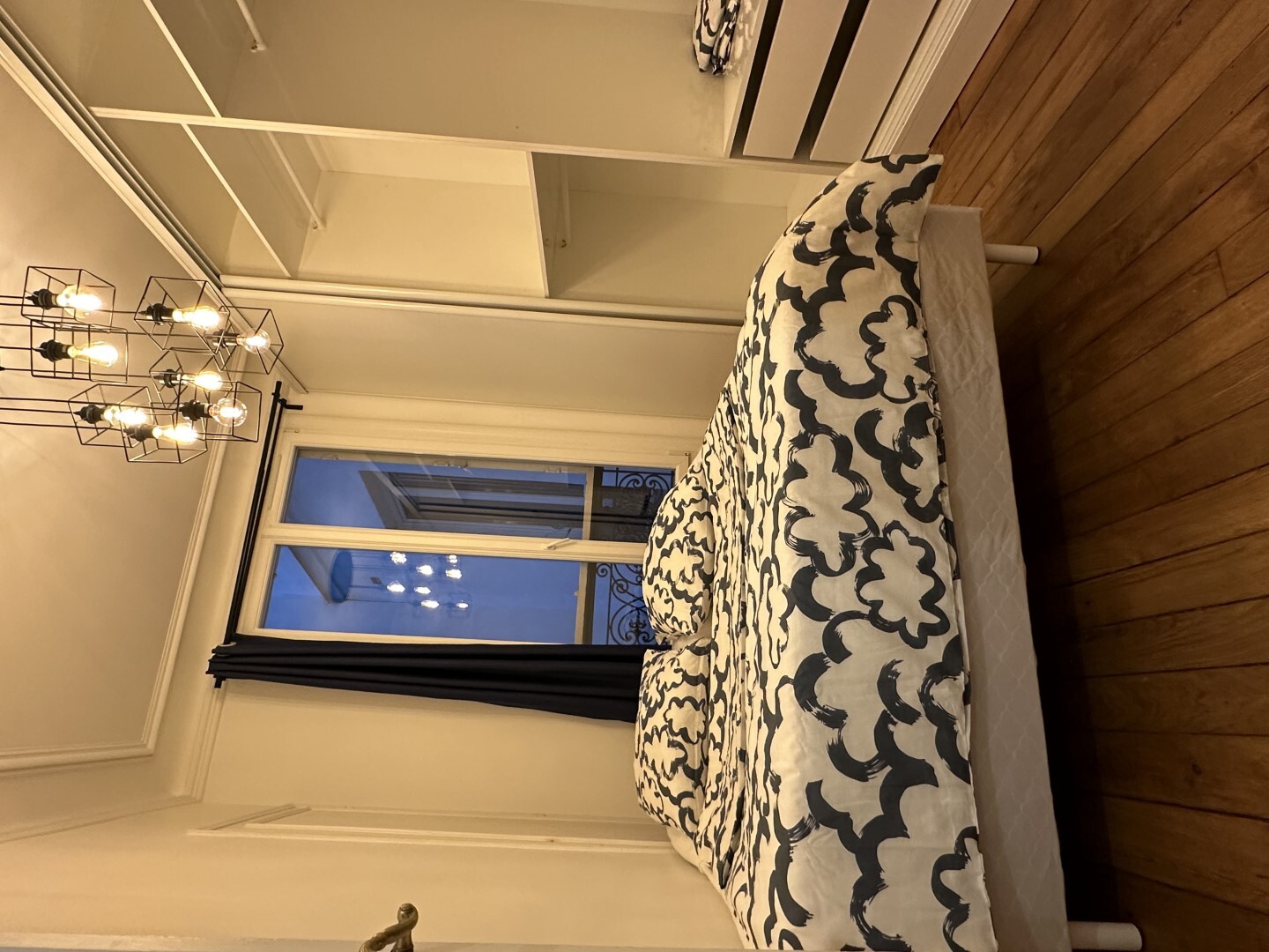 Location appartement de 50m2 à PARIS 8
