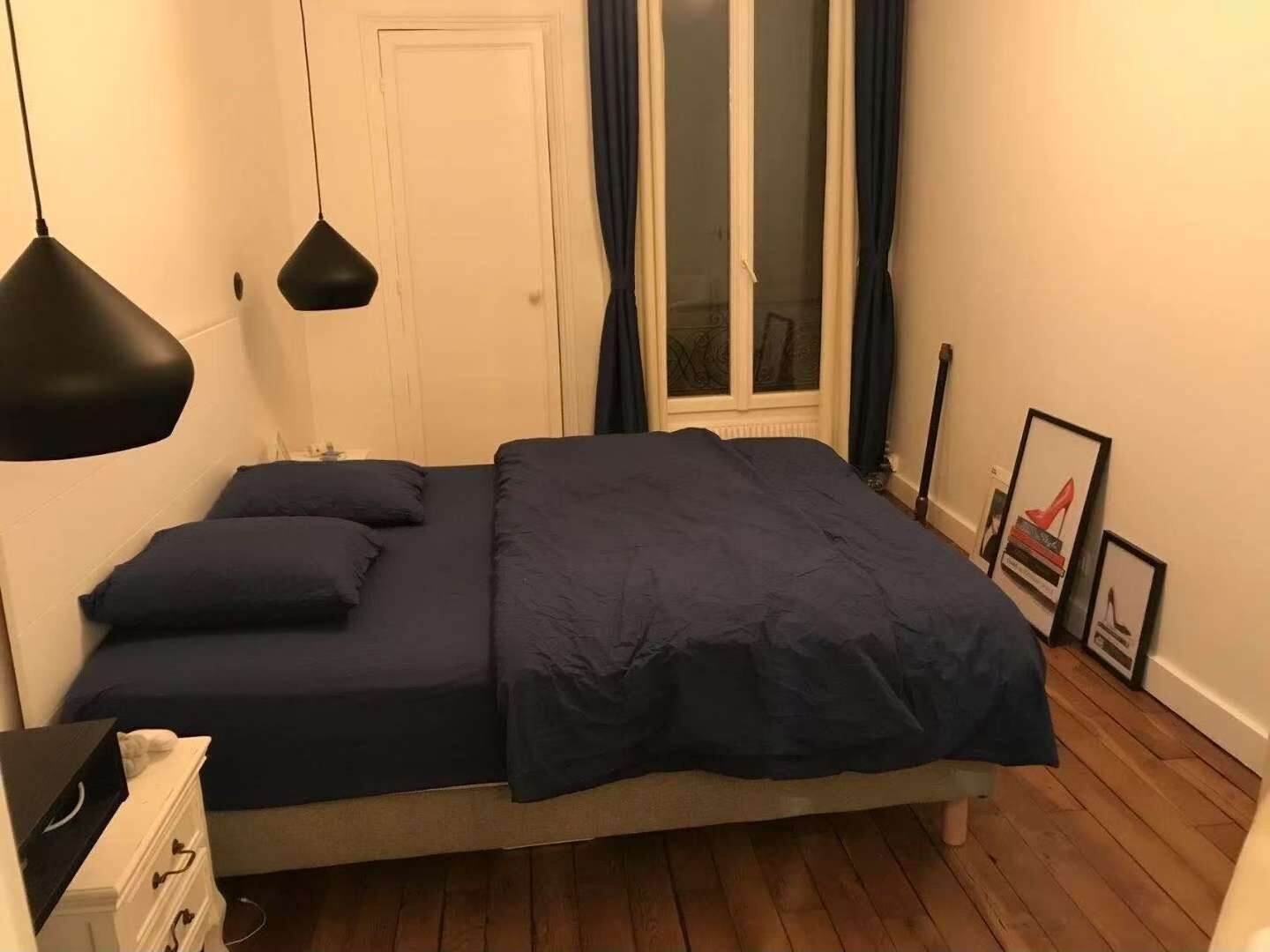 Location appartement de 50m2 à PARIS 8