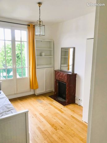 F1 20m² avec balcon et vue panoramique à Versailles Ermitage
