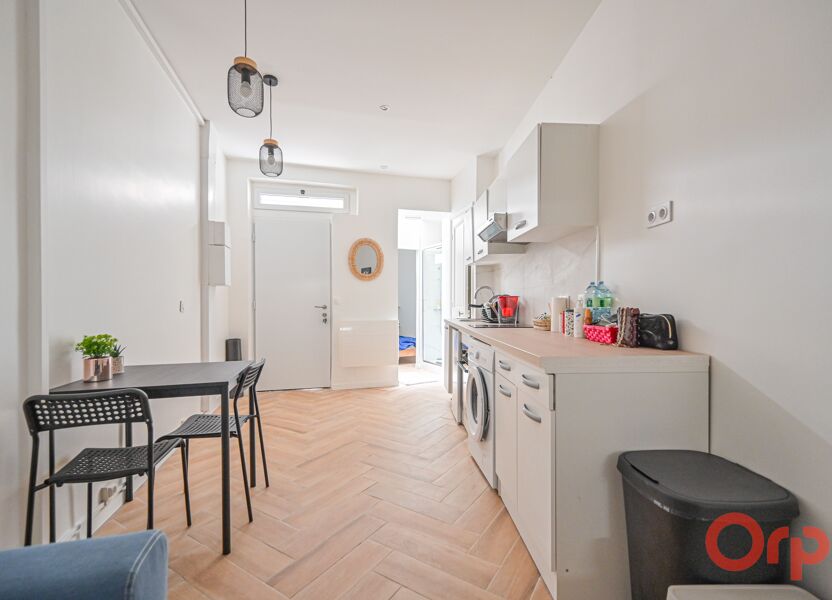 T2 23 m² refait à neuf Paris 16 quartier Victor Hugo