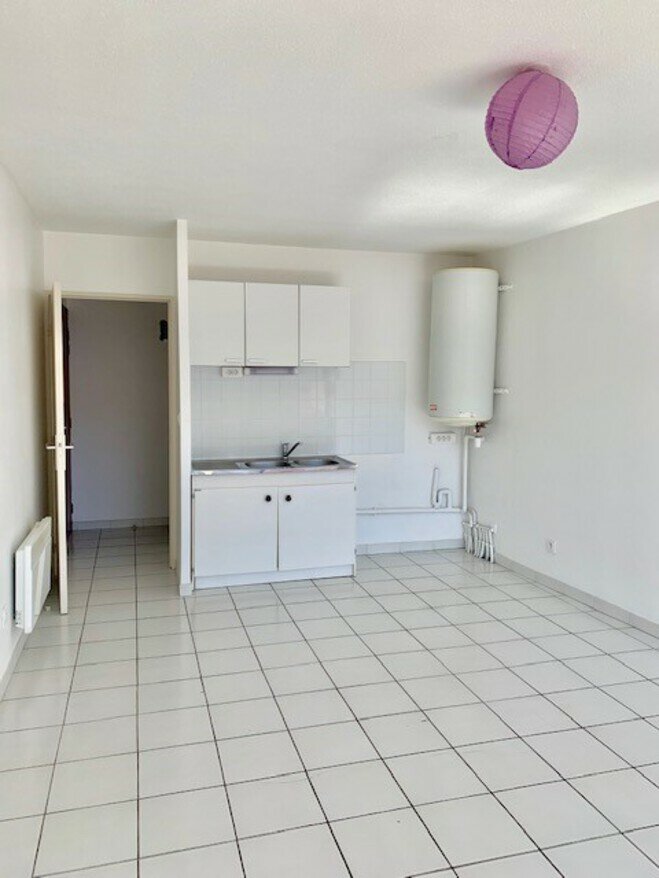 Location appartement de 23m2 à SALON DE PROVENCE