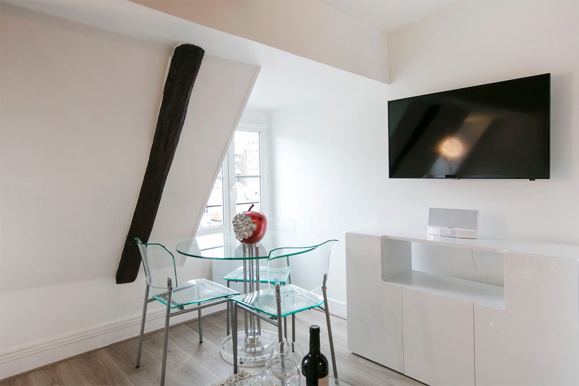 Location appartement de 29m2 à PARIS 8