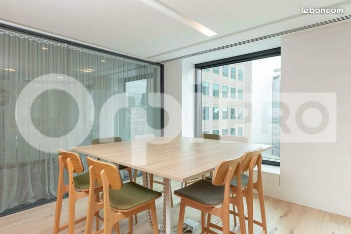 Bureau 1 004 m2