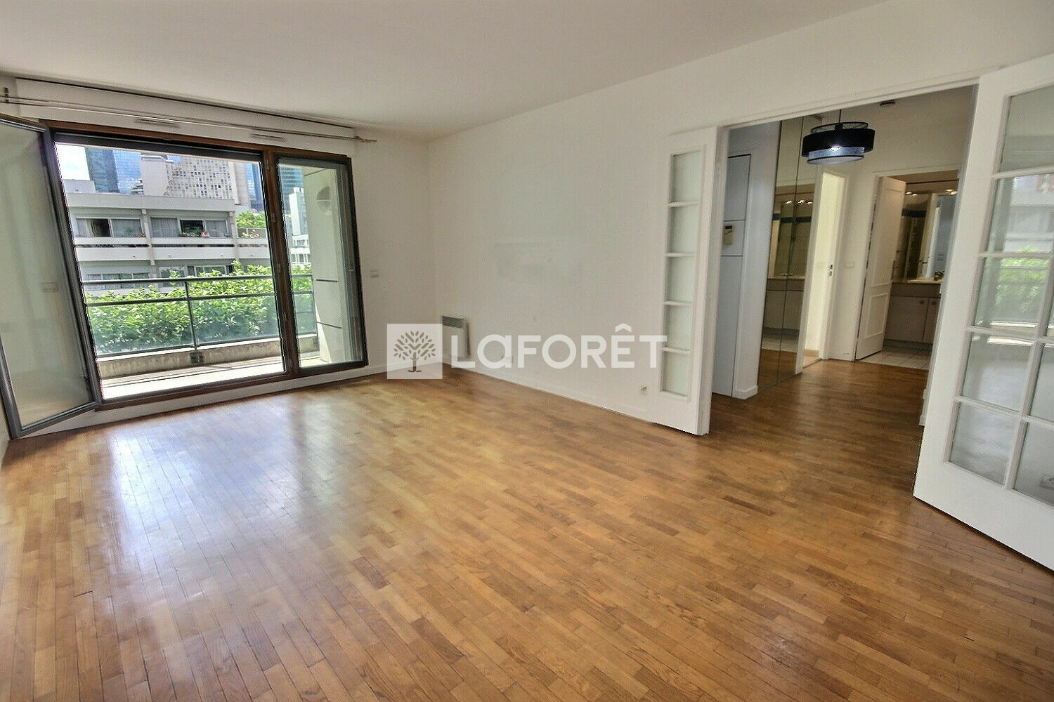 Appartement Courbevoie 2 pièce(s) 51 m2