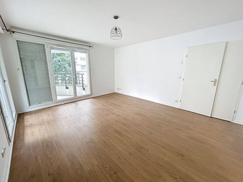 Location appartement de 47m2 à COURBEVOIE