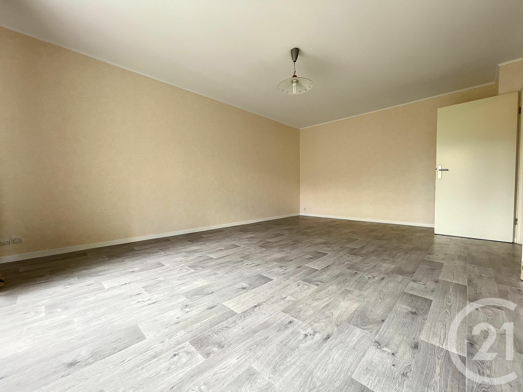 Location appartement de 67m2 à EVRY COURCOURONNES