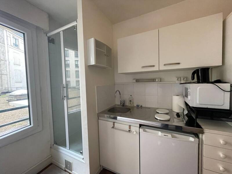 Location appartement de 11m2 à PARIS 14