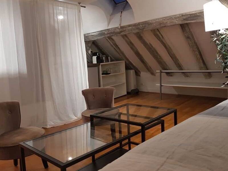 Location appartement de 10m2 à PARIS 10