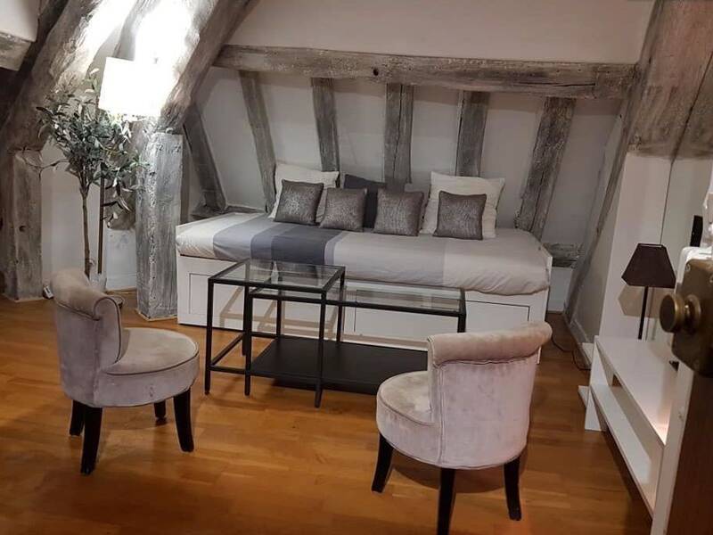 10 sqm Loft Apartment for Rent Paris 10th, 5th Floor, No Elevator