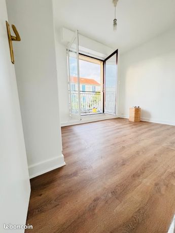 À louer – Appartement 2 chambres lumineux avec 2 balcons – Le Vésinet Centre