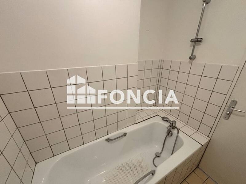 Location appartement de 30m2 à BOURG LA REINE