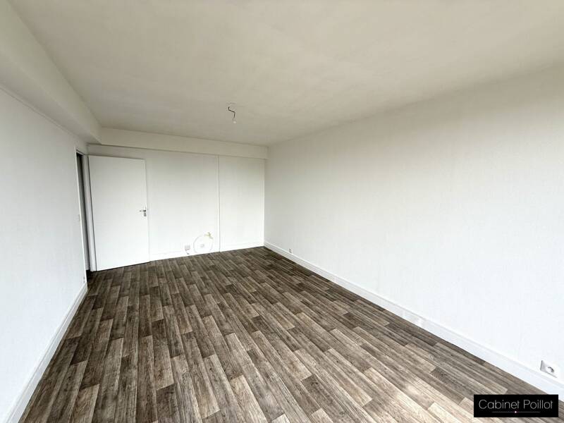 Location appartement de 70m2 à PARIS 13